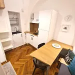 Apartamento Courtyard Center