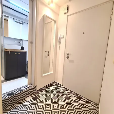 Apartamento Courtyard Center *