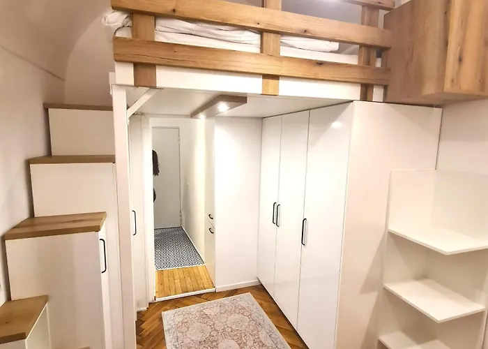 Courtyard Center Appartement