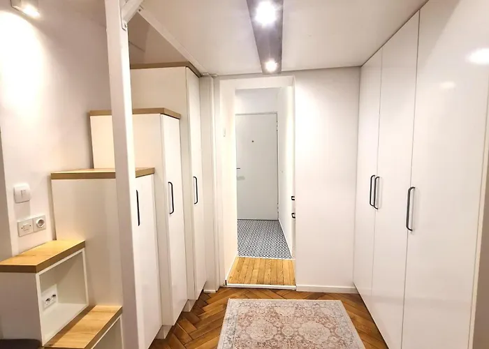 Courtyard Center * Lublaň